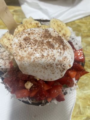 Medium bowl  at The Grateful Coconut in Cairns