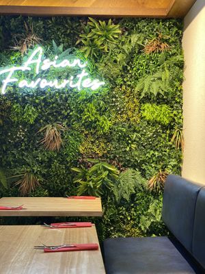 Ambiance   at  Chi  in West London