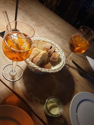 Bread with vegan mayo at Jakobos Tapasbar in Eggstaett