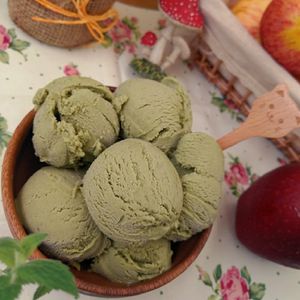 Basil ice cream at Amamori in Recife