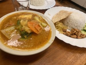 Curry w veggie   at Aunty Mena's in Wellington