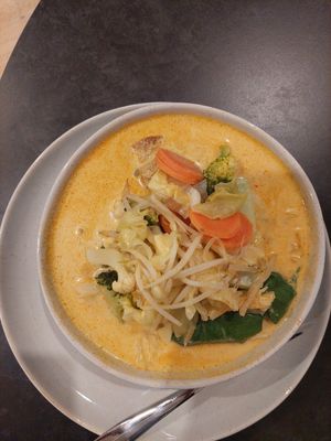 Dumpling laksa at Aunty Mena's in Wellington