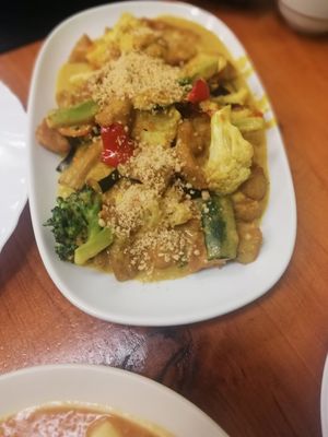 Satay tofu at Aunty Mena's in Wellington