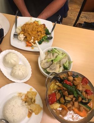 Huge yummy portions  at Aunty Mena's in Wellington