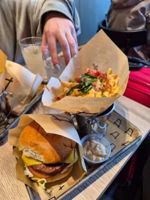  at Holy Cow in Bergen