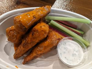 Buffalo wings at Sia's in Pittsburgh