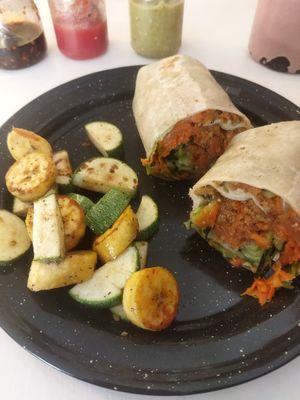 Burrito de nuggets de plátano (con tinga de zanahoria) at The Veggie House in Mexico City