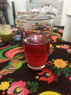 Agua de Jamaica con guayaba #Veganuary at The Veggie House in Mexico City