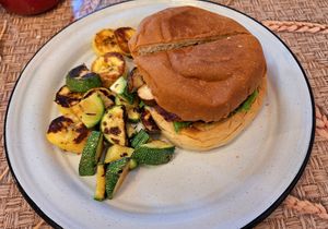 😋👌🏻👌🏻👌🏻 at The Veggie House in Mexico City