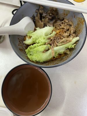 Omnimeat bak Chor mee 7/10- lack of crispy element and soup is quite shallow  at Jia You Vegetarian - 泇佑素食 in East Singapore
