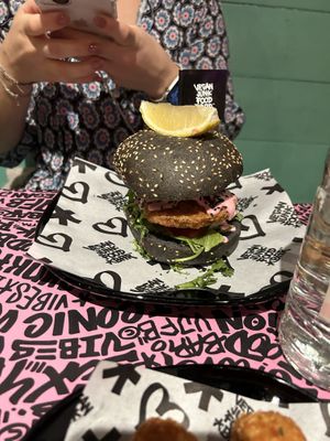 Fish Burger „Fancy"  at Vegan Junk Food Bar -  L'Eixample in Barcelona