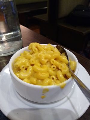 Mac and cheese at The Chicago Diner - Logan Square in Chicago