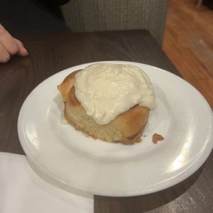 cinnamon  roll  at The Chicago Diner - Logan Square in Chicago