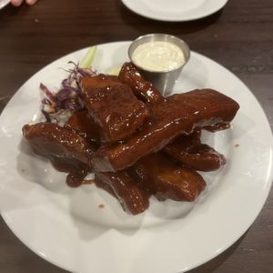 bbq seitan wings #Veganuary at The Chicago Diner - Logan Square in Chicago