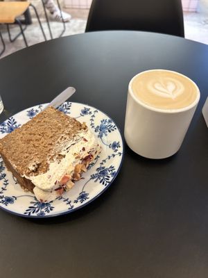 Apple cinammon bread   at Dale Café  in Madrid