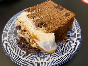 Banana y cacahuete   at Dale Café  in Madrid