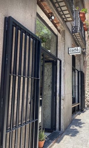  at Dale Café  in Madrid
