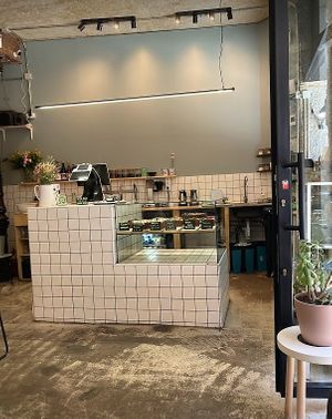  at Dale Café  in Madrid