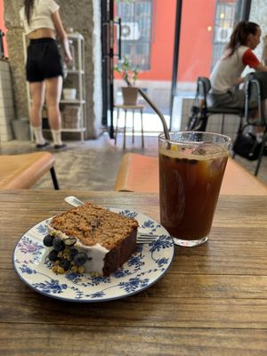   at Dale Café  in Madrid