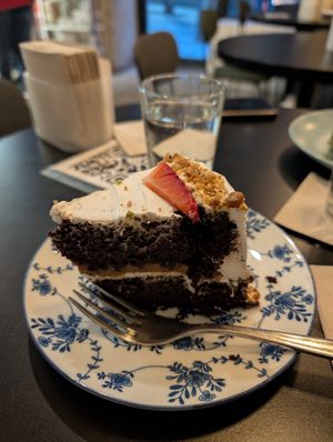 beer cake at Dale Café  in Madrid