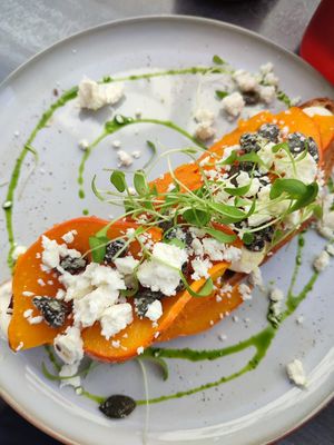 Dinkelbrot mit Kürbis und Feta at GoldAmmer Café in Herrenberg
