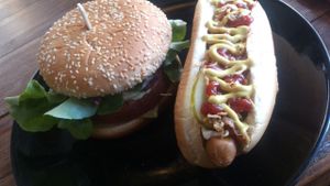 Double Feature #1: Cheeseburger / Hot Dog
 at Savory in Frankfurt