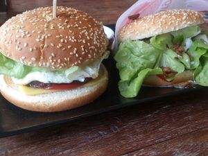 Double Feature #2: Cheeseburger / Dönerburger at Savory in Frankfurt