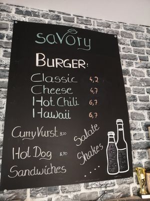 Basic burgers, but there ist more at Savory in Frankfurt