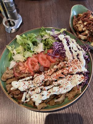 Dönerteller 🥙   at Savory in Frankfurt