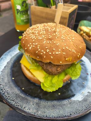 Hawaii burger at Savory in Frankfurt