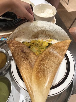 A sneak peak inside  at Halal Dosa Biryani - ハラールドーサビリヤニ in Narita