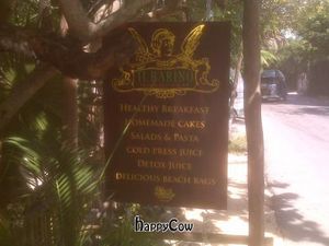 Insegna barino aperto at Il Barino in Tulum