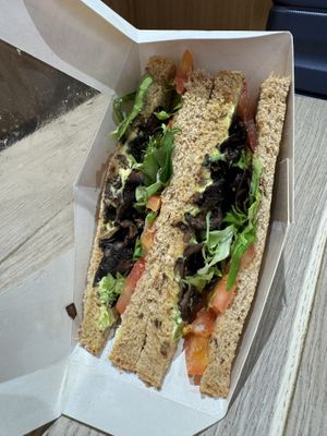 VLT  at EDI - Prêt A Manger in Edinburgh