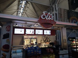 Outside at ORD - Eli's Cheesecake - T1 in Chicago