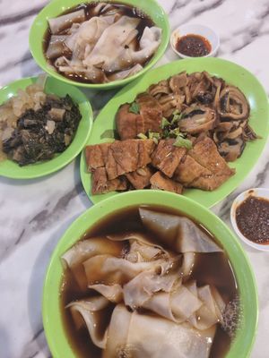 Kway chap for 2pax at $8, add salted & and preserved veg for $1 at Ju Fu Yuan Vegetarian Delight 聚福缘素食 - Pasir Ris in East Singapore