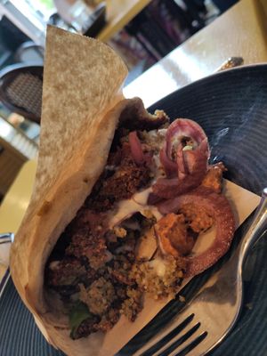 Broodje falafel at La Cantine à la Minute in Zaltbommel