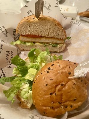 Chicken burger  at Miss Maddy in Delft