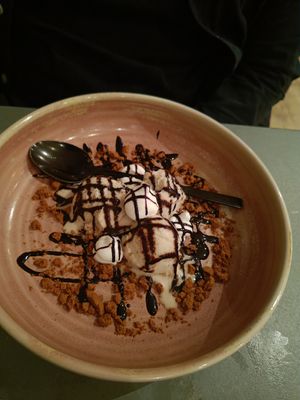 Dame blanche at Miss Maddy in Delft