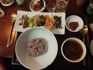 The vegan bibimbap at Greetings - 인사도담 in Seoul