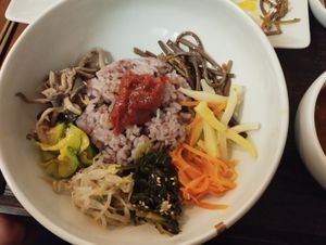 Vegan bibimbap, plated at Greetings - 인사도담 in Seoul