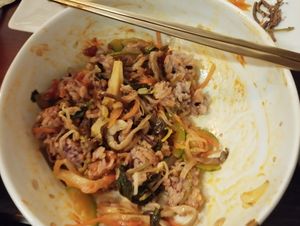 Vegan bibimbap, mixed at Greetings - 인사도담 in Seoul