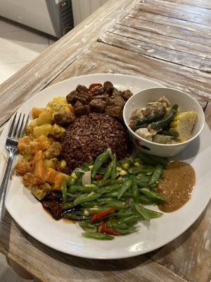   at Dapur Kecil Lembongan in Lembongan