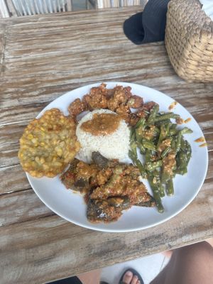   at Dapur Kecil Lembongan in Lembongan