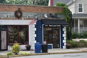  at Red's Leaf Café in Metuchen