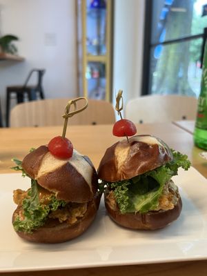 Dream bites  at Red's Leaf Café in Metuchen