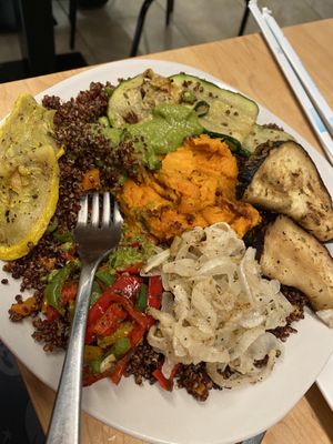   at Red's Leaf Café in Metuchen