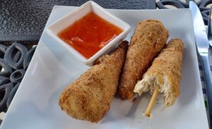  at Red's Leaf Café in Metuchen