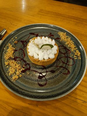 Pie de limón at Lounge del Brujo Centro Histórico in Arequipa