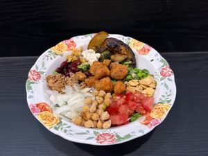 vegan chicken Salad at Yaksha Hongdae - 야차집 in Seoul