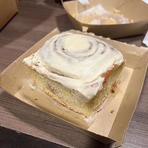 cinnamon roll at Valhalla Bakery in Orlando